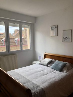 Apt 2 chambres entre gare et centre ville